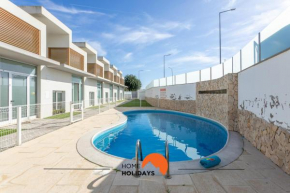 #206 Alicia's Flat by Home Holidays